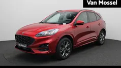 Rood Gebruikt 2022 Ford Kuga ST-Line SUV | € 27.945 (Eerlijke prijs)