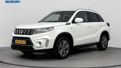 Wit, metallic lak Gebruikt 2023 Suzuki Vitara Limited SUV | € 24.945 (Eerlijke prijs)