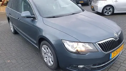 Occasion 2014 Skoda Superb Ambition Stationwagen | € 8.999 (Eerlijke prijs)