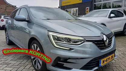 Grijs Gebruikt 2021 Renault Mégane IV Stationwagen | € 17.295 (Eerlijke prijs)