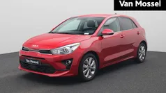 Rood Gebruikt 2022 Kia Rio Hatchback | € 15.900 (Goede deal)