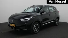 Zwart Gebruikt 2024 MG ZS Luxury Sedan | € 29.595 (Eerlijke prijs)