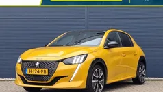 Geel, metallic lak Gebruikt 2020 Peugeot 208 GT-line Hatchback | € 16.435 (Eerlijke prijs)