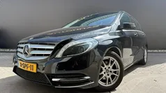 Zwart Gebruikt 2013 Mercedes B180 Ambition MPV | € 8.950 (Super prijs)