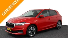 Rood Gebruikt 2023 Skoda Fabia Ambition Hatchback | € 18.795 (Super prijs)