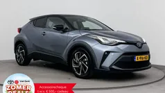 Grijs Gebruikt 2021 Toyota C-HR SUV | € 25.999 (Eerlijke prijs)