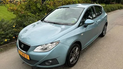 Blauw Gebruikt 2009 Seat Ibiza Style Hatchback | € 2.999 (Eerlijke prijs)