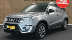 Grijs Gebruikt 2023 Suzuki Vitara SUV | € 24.645 (Eerlijke prijs)