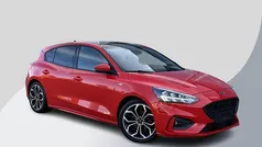 Rood Gebruikt 2019 Ford Focus Business Edition Hatchback | € 18.900 (Eerlijke prijs)
