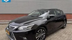 Zwart Gebruikt 2018 Lexus CT200h Business Edition Hatchback | € 17.950 (Eerlijke prijs)