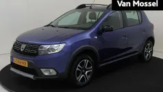 Blauw Gebruikt 2020 Dacia Sandero Stepway Hatchback | € 13.235 (Eerlijke prijs)