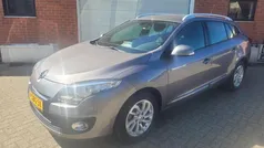 Grijs, metallic lak Gebruikt 2013 Renault Mégane GrandTour Expression Stationwagen | € 3.450 (Eerlijke prijs)