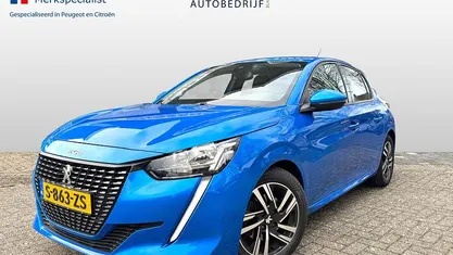 Occasion Peugeot 208 Allure 100 PK (73 kW) 2023 Blauw Hatchback