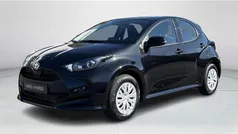 Zwart Gebruikt 2025 Toyota Yaris Hybrid Comfort Hatchback | € 25.995 (Eerlijke prijs)