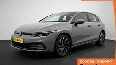 Gebruikt 2020 VW Golf VIII Style Hatchback | € 21.390 (Eerlijke prijs)
