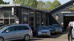 Grijs Gebruikt 2024 Opel Grandland X Ultimate SUV | € 27.995 (Goede deal)