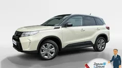 Gebruikt 2025 Suzuki Vitara SUV | € 31.750 (Eerlijke prijs)
