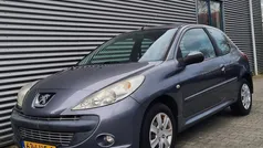 Grijs Gebruikt 2010 Peugeot 206+ Hatchback | € 1.995 (Eerlijke prijs)