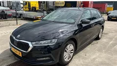 Zwart Gebruikt 2021 Skoda Octavia Business Line Stationwagen | € 19.439 (Eerlijke prijs)