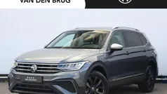 Grijs Gebruikt 2024 VW Tiguan Life SUV | € 42.795 (Eerlijke prijs)