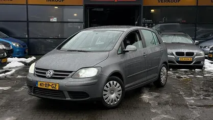 Grijs (metallic) Occasion 2007 VW Golf Plus Cross MPV | € 2.450 (Goede deal)