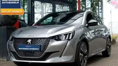 Grijs Gebruikt 2020 Peugeot 208 GT-line Hatchback | € 16.890 (Eerlijke prijs)