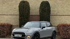 Gebruikt 2017 Mini Cooper Business Hatchback | € 15.695 (Eerlijke prijs)