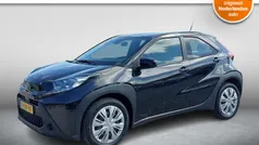 Gebruikt 2024 Toyota Aygo Play Hatchback | € 17.850 (Eerlijke prijs)