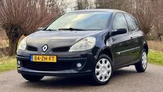 Zwart, metallic lak Gebruikt 2008 Renault Clio R.S. Hatchback | € 2.395 (Eerlijke prijs)