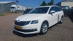 Wit Gebruikt 2018 Skoda Octavia Business Line Stationwagen | € 8.450 (Goede deal)