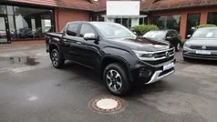 Zwart Gebruikt 2023 VW Amarok Style Pickup | € 53.549 (Eerlijke prijs)