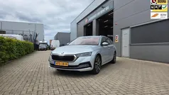 Grijs, metallic lak Gebruikt 2021 Skoda Octavia Style Stationwagen | € 25.950 (Goede deal)