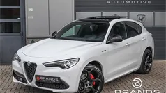 Wit Gebruikt 2022 Alfa Romeo Stelvio Veloce SUV | € 52.950 (Eerlijke prijs)