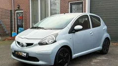 Blauw Gebruikt 2007 Toyota Aygo Sport Hatchback | € 3.490 (Eerlijke prijs)