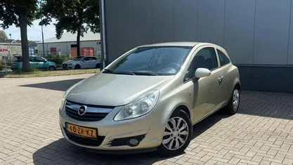Occasion Opel Corsa Enjoy 80 PK (58 kW) 2008 Beige Hatchback