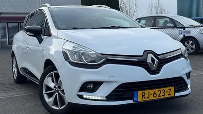 Occasion Renault Clio GrandTour LIMITED 90 PK (66 kW) 2017 Stationwagen