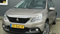 Grijs Gebruikt 2017 Peugeot 2008 Allure SUV | € 7.999 (Goede deal)