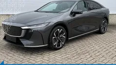 Grijs Nieuw 2025 Mazda 6e Takumi-Line Sedan | € 44.240 (Eerlijke prijs)