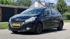 Gebruikt 2014 Peugeot 208 Envy Hatchback | € 4.950 (Super prijs)