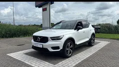 Gebruikt 2022 Volvo XC40 R-Design SUV | € 37.940 (Eerlijke prijs)