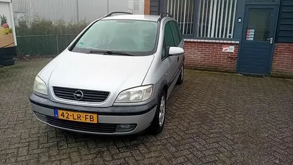 Gebruikt 2003 Opel Zafira Elegance MPV | € 1.250 (Super prijs)