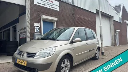 Occasion Renault Scénic II Luxe 135 PK (99 kW) 2006 Beige MPV