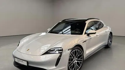 Overige Occasion 2024 Porsche Taycan Sport Turismo Stationwagen | € 76.950 (Super prijs)