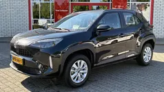Zwart Gebruikt 2024 Toyota Yaris Cross SUV | € 28.900 (Eerlijke prijs)