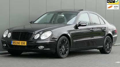 Zwart Occasion 2007 Mercedes E350 Elegance Sedan | € 6.940 (Super prijs)