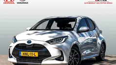 Wit Gebruikt 2022 Toyota Yaris Hybrid Style Hatchback | € 19.350 (Eerlijke prijs)