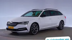 Wit Gebruikt 2021 Skoda Superb Business Line Stationwagen | € 25.745 (Eerlijke prijs)