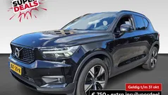 Zwart Gebruikt 2022 Volvo XC40 R-Design SUV | € 31.930 (Eerlijke prijs)
