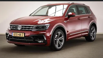 Rood Gebruikt 2018 VW Tiguan Highline SUV | € 27.695 (Eerlijke prijs)