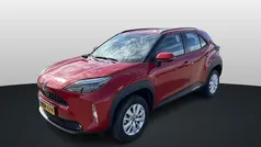 Rood Gebruikt 2023 Toyota Yaris Cross Comfort SUV | € 26.345 (Eerlijke prijs)